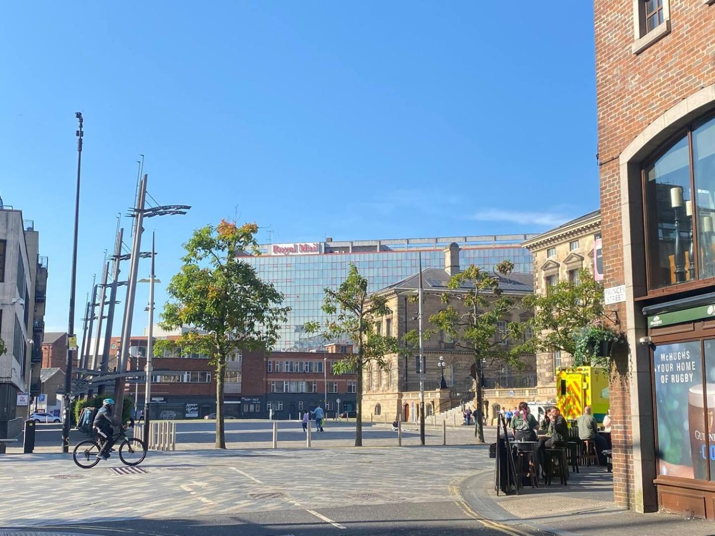 2Br Spacious City Centre Apartment Belfast Exterior foto